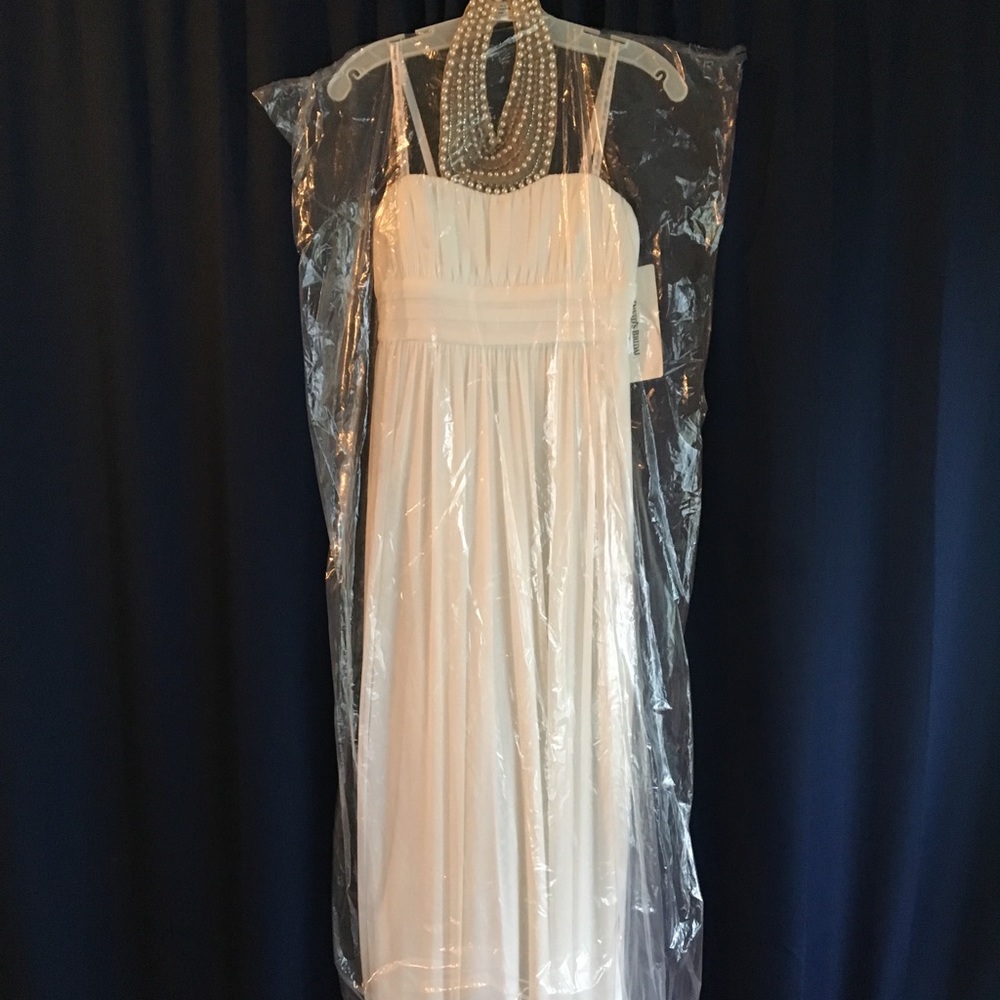David’s Bridal sz 2 ivory Gown